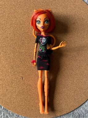 Monster High Toralei Doll 2013 Mattel Poseable Movable Tail